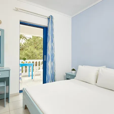 Kazaviti מלון 3*