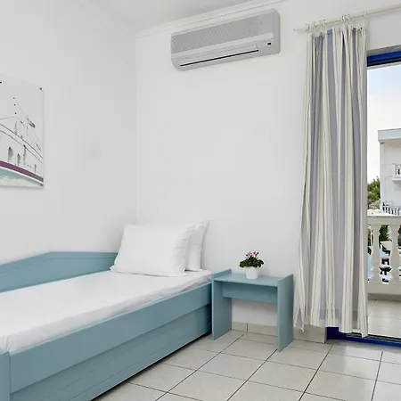 מלון Kazaviti Prínos