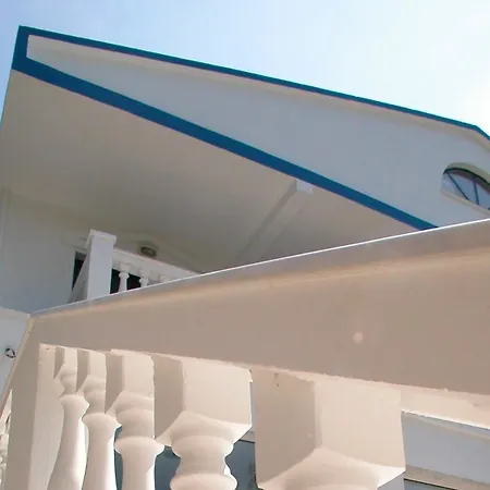 Kazaviti 프리노스